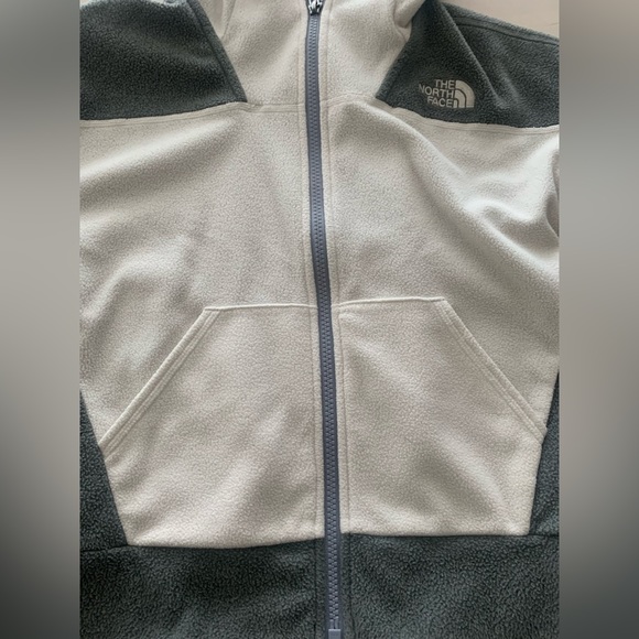 The North face fleece zip up size girl M - Picture 5 of 5